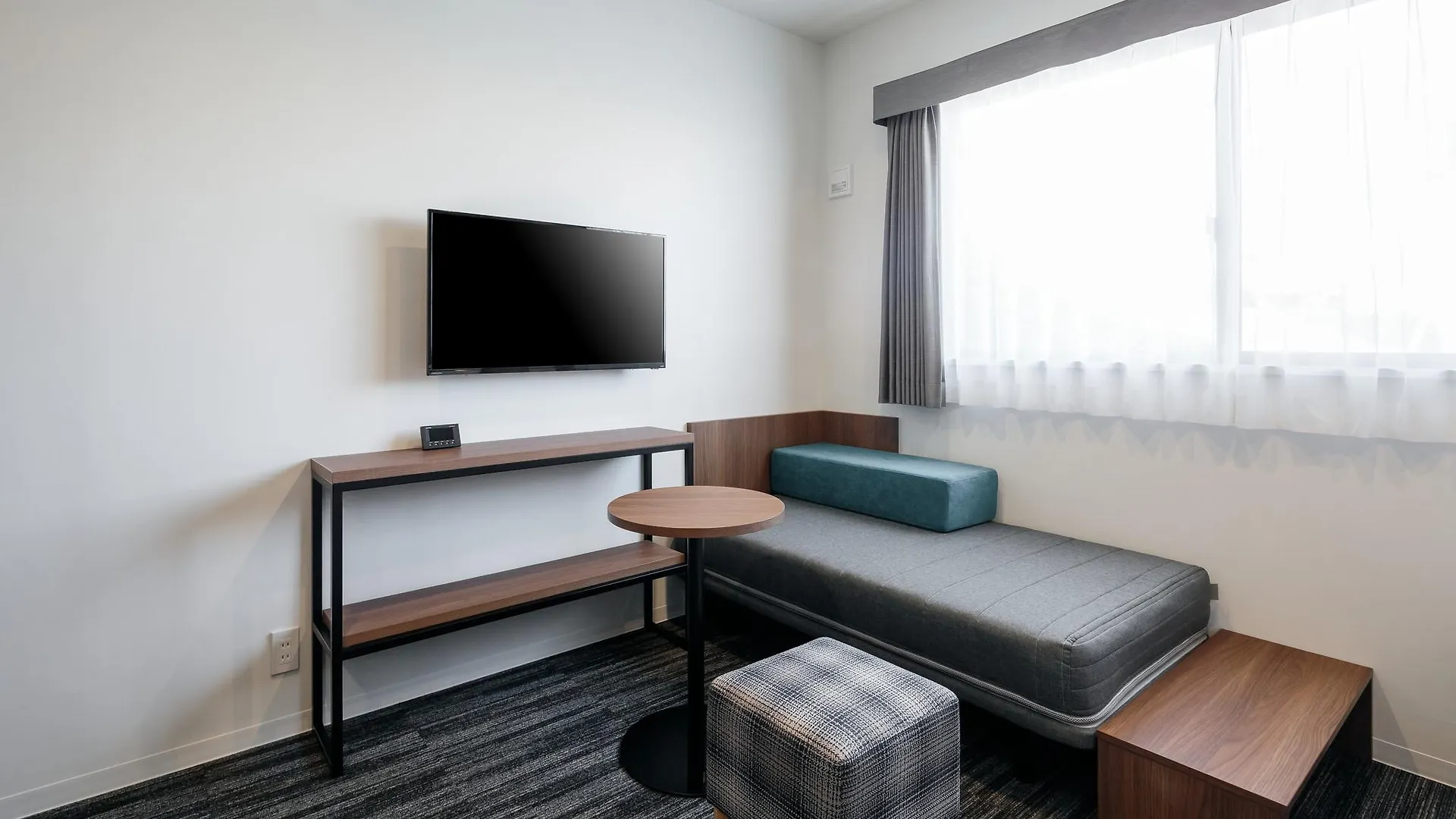 M'S Hotel Nijojo Oike Kyōto